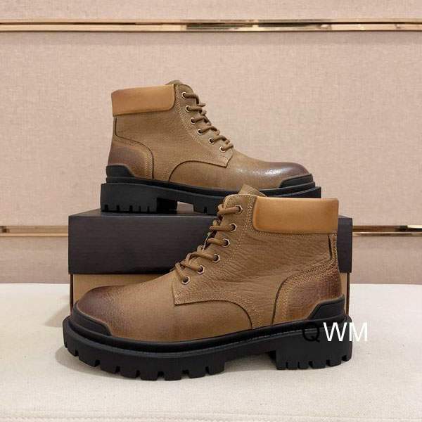 Picture of UGG Shoes _SKUUGGsz38-45WM110919916